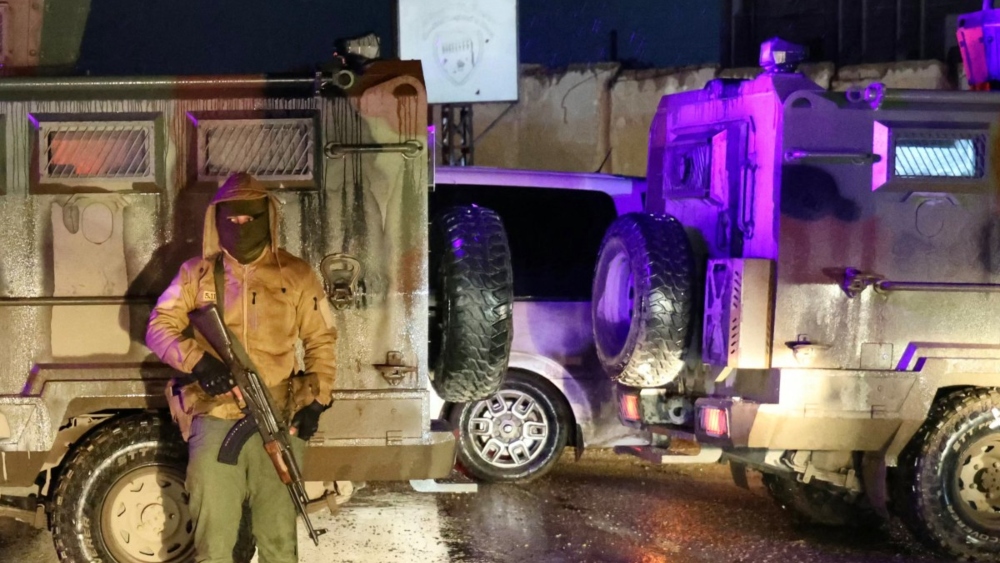 Kurdish SDF fighters leave north Syria prison under govt deal: report